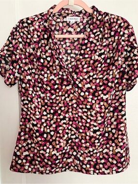 Like New Calvin Klein Women’s Mosaic Print V-Neck Top with Tulip Sleeves Size M
